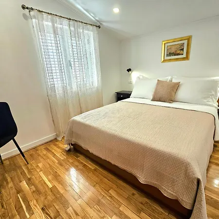 アパート Premeru A6 マカルスカ